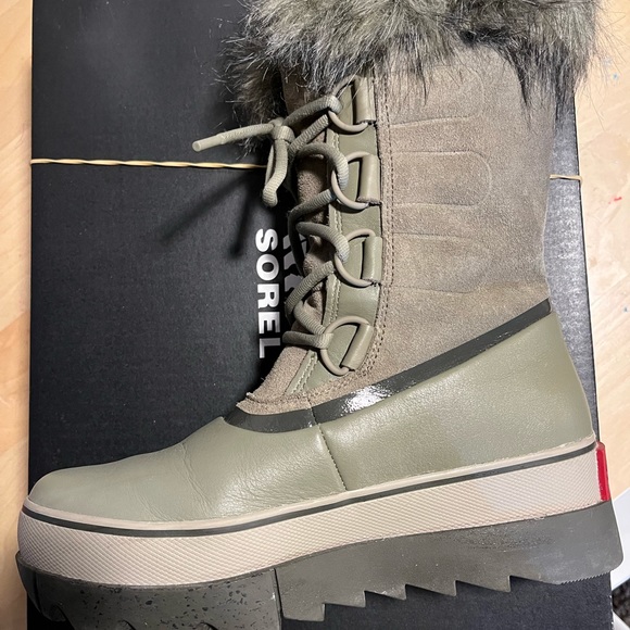 Like NEW SOREL Joan Of Arctic Next Faux Fur Waterproof Snow Boot In Sage - Picture 5 of 9